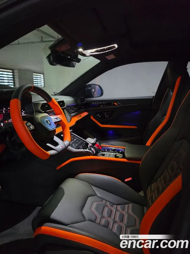 Lamborghini Urus — Фото автомобиля 7