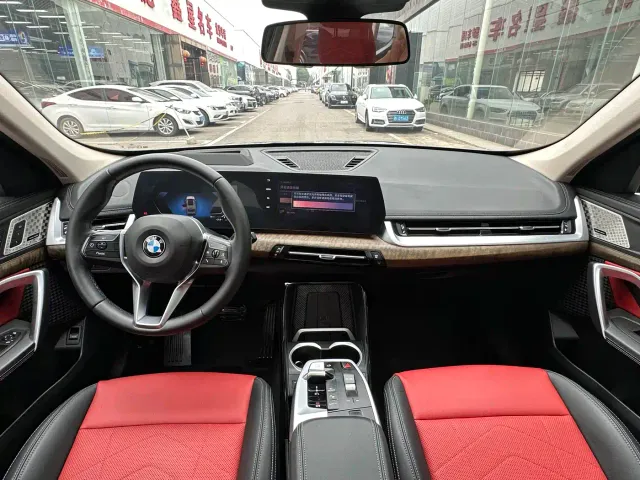 BMW X1 — Фото автомобиля 4
