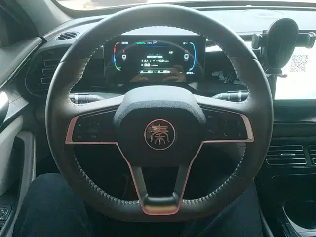 BYD Qin PLUS — Фото автомобиля 10
