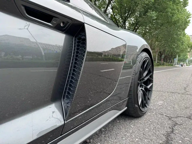 Audi R8 — Фото автомобиля 15
