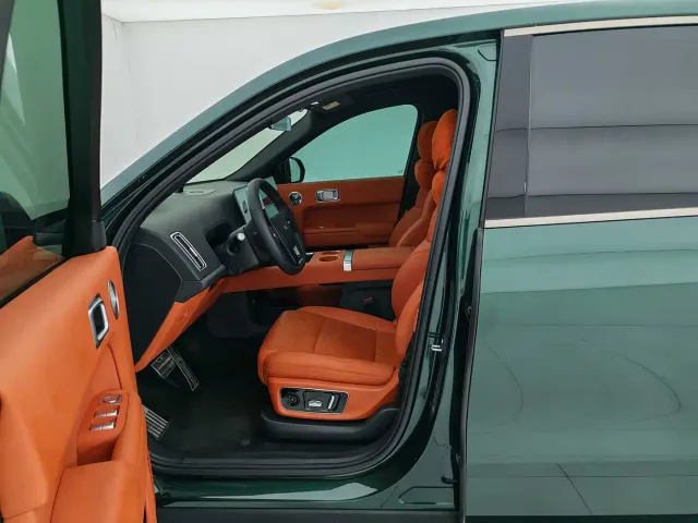 Li Auto L9 — Фото автомобиля 13