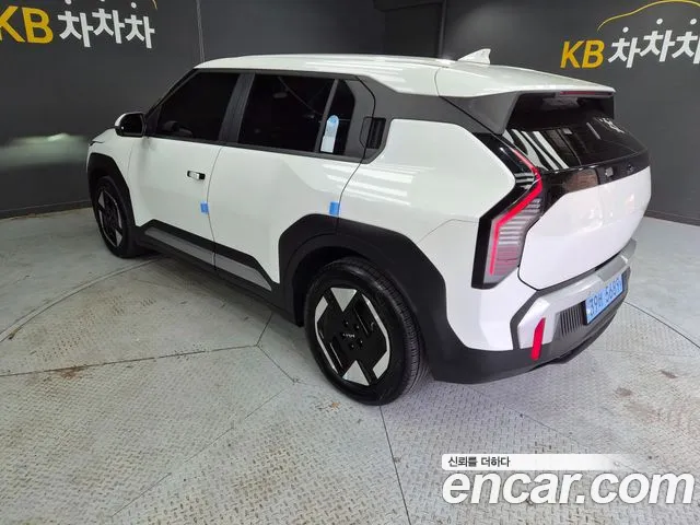 Фотография автомобиля — Kia EV3