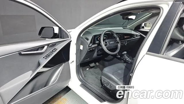 Kia Niro The All New — Фото автомобиля 15