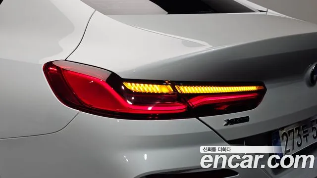 BMW 8 Series G15 — Фото автомобиля 8