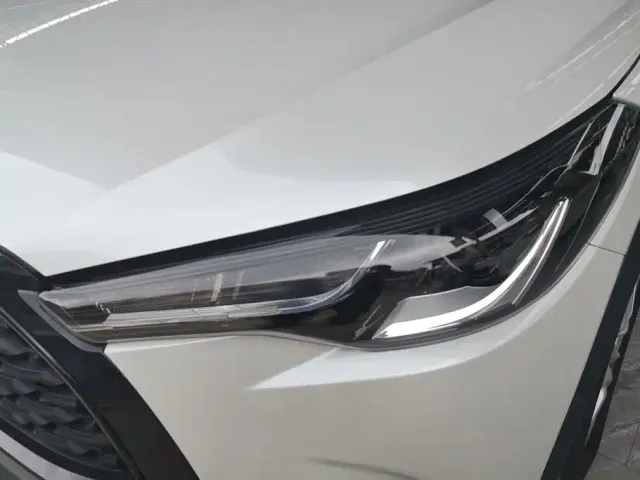 Toyota Corolla Cross — Фото автомобиля 5