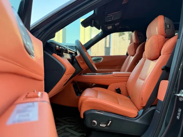 Lynk & Co 900 — Фото автомобиля 6