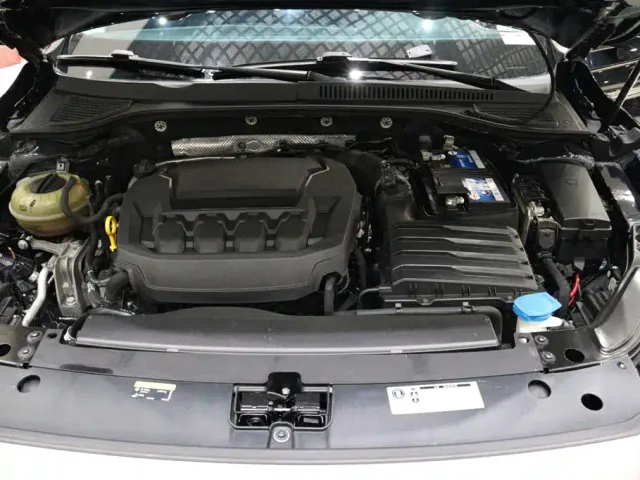 Volkswagen Passat — Фото автомобиля 25