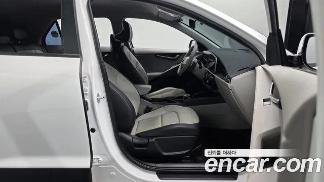 Kia Niro All Niro EV Air — Фото автомобиля 11