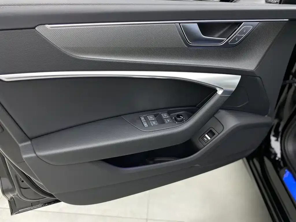 Audi Audi A6L 2024 45 TFSI Premium Dynamic — Фото автомобиля 14