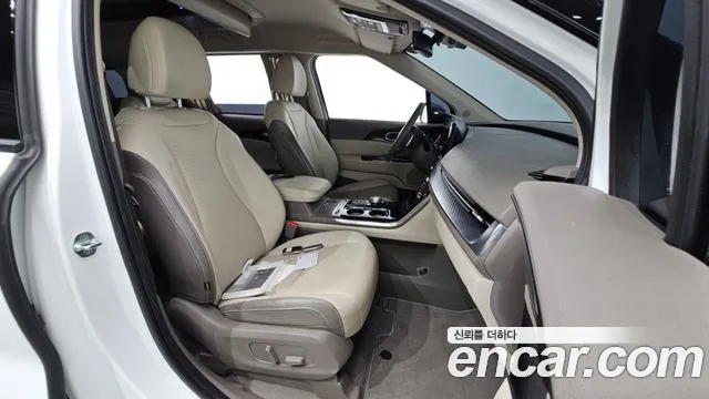 Kia Carnival Generation 4 — Фото автомобиля 26