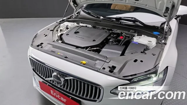 Volvo S90 — Фото автомобиля 6