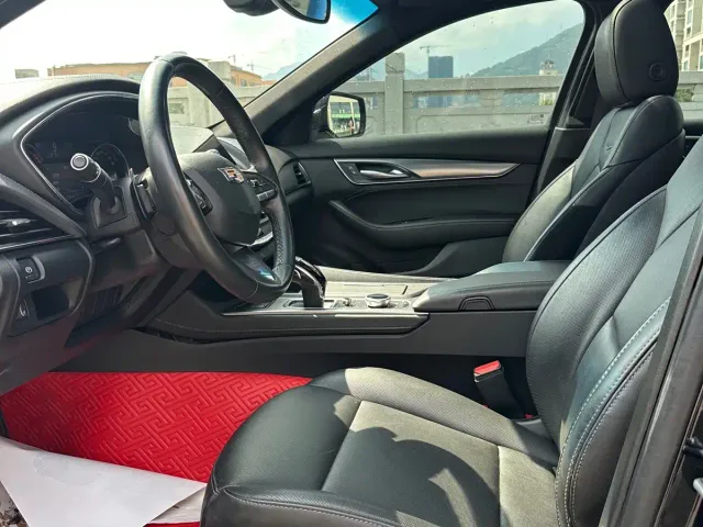 Cadillac CT5 — Фото автомобиля 4