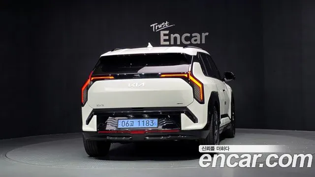 Kia EV3 — Фото автомобиля 4