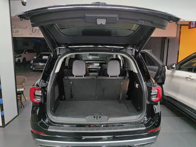 Ford Explorer 2024 2.3T EcoBoost AWD Titanium Edition 6-Seater — Фото автомобиля 18