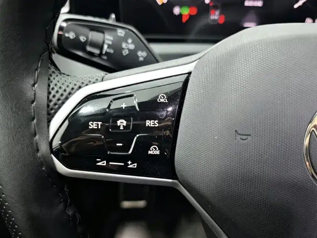 Volkswagen Tiguan L — Фото автомобиля 15