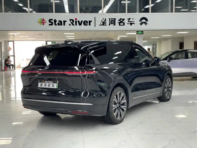 Nio ES8 — Фото автомобиля 7