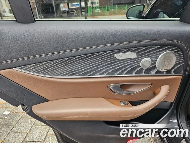 Mercedes-Benz E-Class E-класс W213 E350 4MATIC Avantgarde — Фото автомобиля 10
