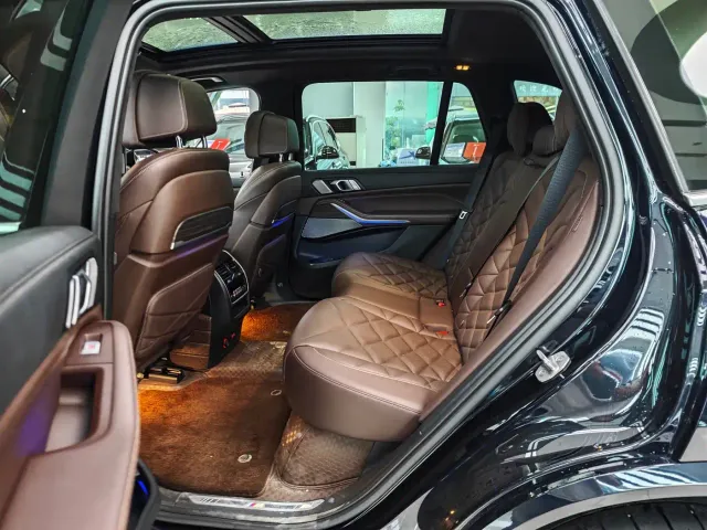 BMW X5 — Фото автомобиля 14