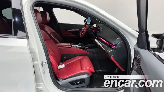 BMW i5 G60 — Фото автомобиля 16