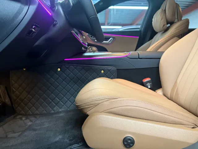 Mercedes-Benz E-Class — Фото автомобиля 5