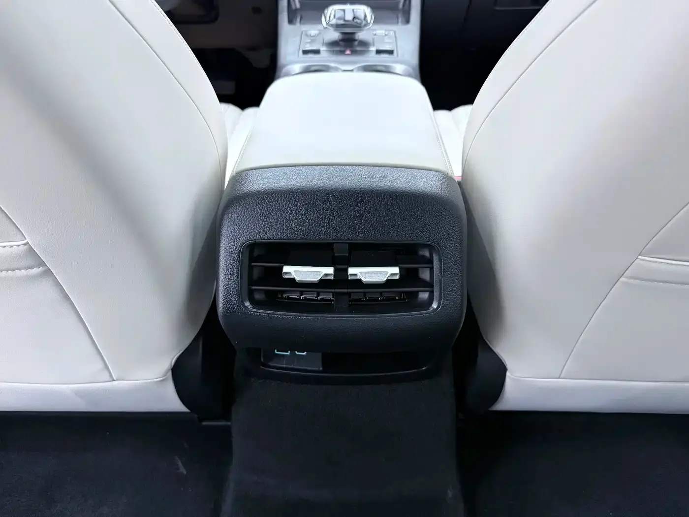 BYD Qin PLUS 2025 DM-i Smart Drive Edition 120KM Surpassing Type — Фото автомобиля 11