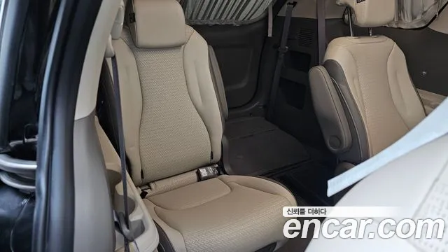 Kia Carnival 4th Gen — Фото автомобиля 17