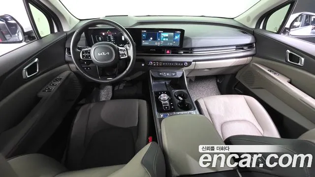 Kia Carnival Generation 4 — Фото автомобиля 10