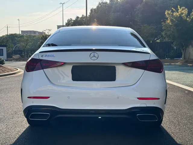 Mercedes-Benz Mercedes-Benz C-Class 2023 C 260 L Night Edition Sport — Фото автомобиля 17