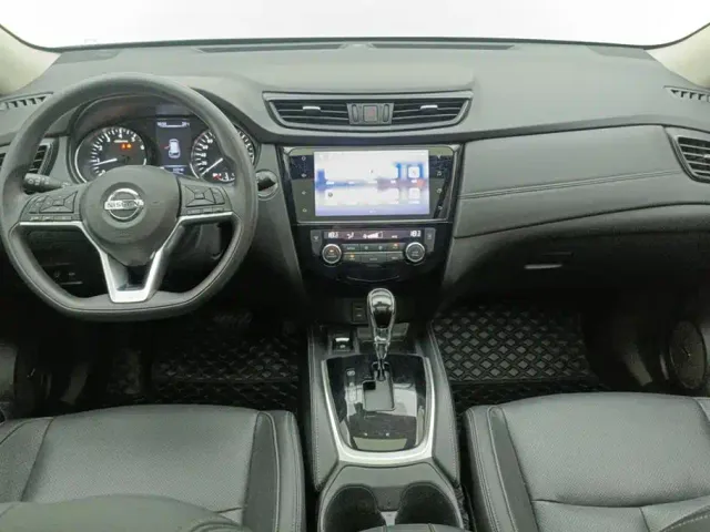 Nissan X-Trail — Фото автомобиля 12