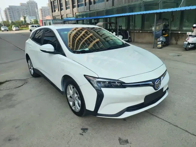 Buick Velite 6 2022 Connected Sharing PLUS — Фото автомобиля 3