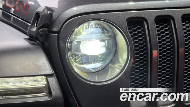 Jeep Wrangler JL — Фото автомобиля 22