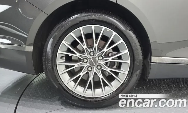 Genesis G80 RG3 — Фото автомобиля 5