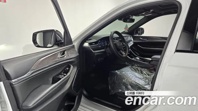 Jeep Cherokee Grand Cherokee(WL) 3.6 Overland — Фото автомобиля 10