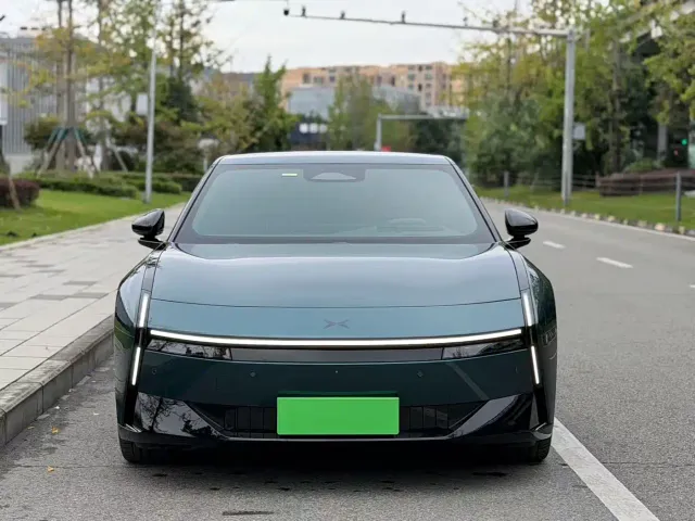 Xpeng P7 — Фото автомобиля 2
