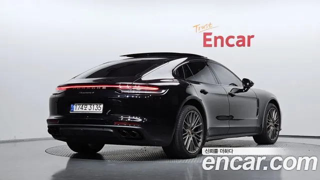 Porsche Panamera 971 — Фото автомобиля 2