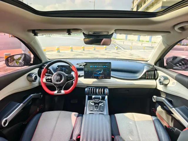 BYD Yuan PLUS — Фото автомобиля 6