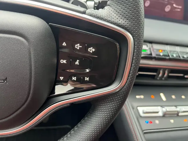 Lincoln Z — Фото автомобиля 30