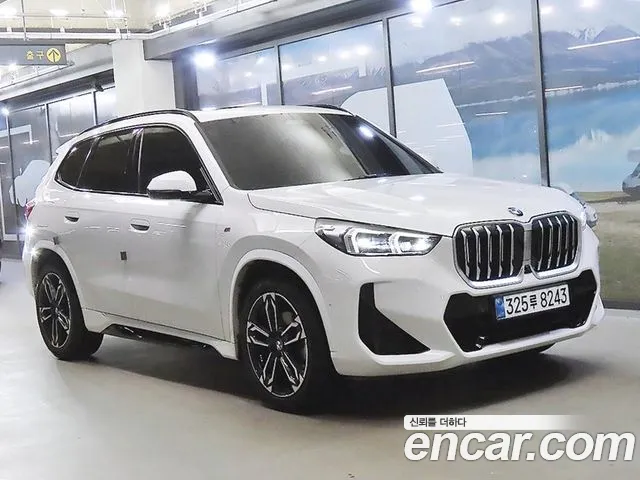 Фотография автомобиля — BMW X1 U11