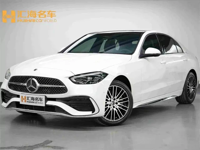 Фотография автомобиля — Mercedes-Benz C-Class