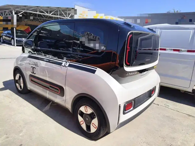 Baojun KiWi EV — Фото автомобиля 4