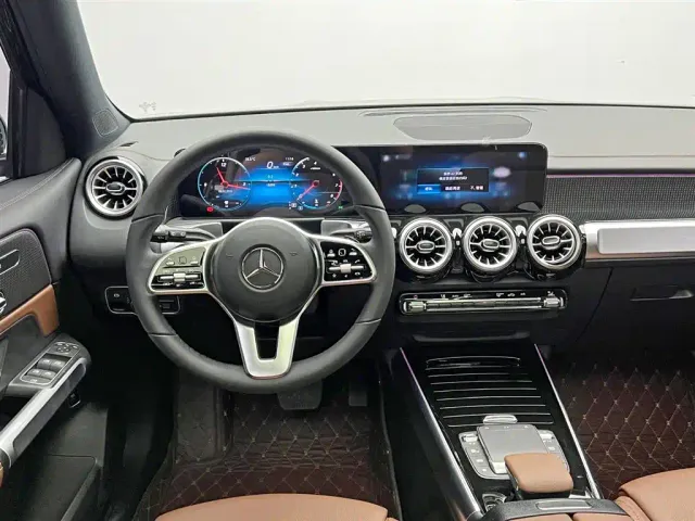 Mercedes-Benz GLB-Class — Фото автомобиля 22