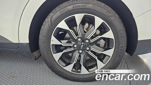 Kia Canival Carnival 4 поколение Бензин 9 мест Noblesse — Фото автомобиля 19