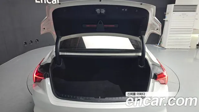 Kia K8 K8 Hybrid — Фото автомобиля 26