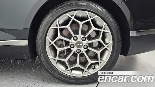 Genesis G80 Бензин 2.5 турбо AWD — Фото автомобиля 15