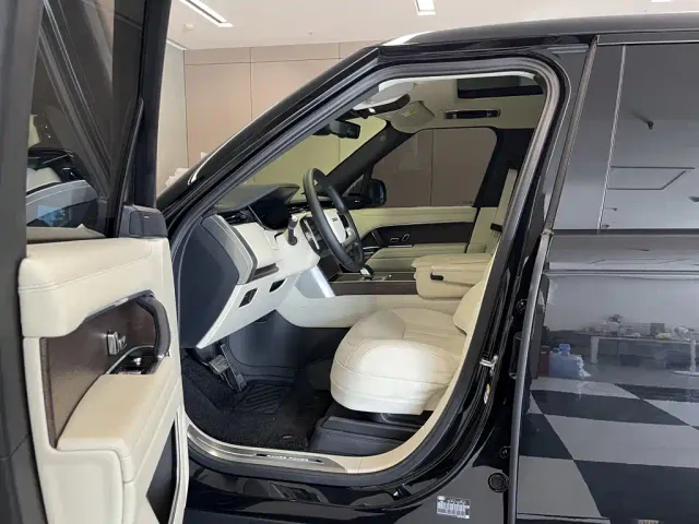 Land Rover Range Rover — Фото автомобиля 17