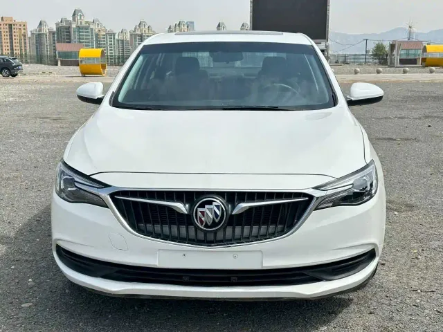 Buick Excelle — Фото автомобиля 2