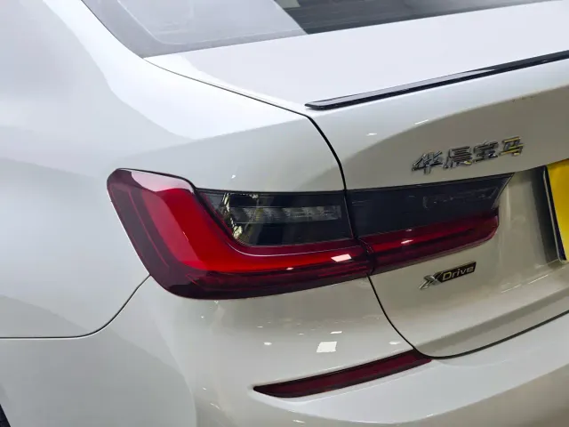 BMW 3 Series — Фото автомобиля 7