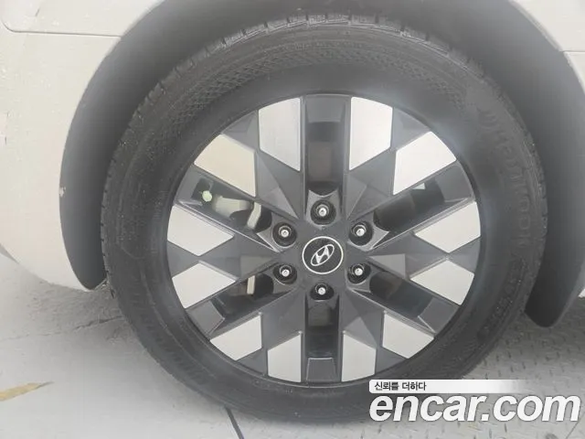Hyundai Staria Staria L3.5 Lounge 7 мест — Фото автомобиля 5