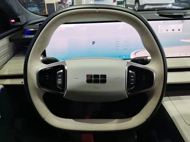 Geely Galaxy E8 — Фото автомобиля 10