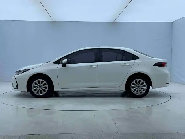 Toyota Corolla — Фото автомобиля 7